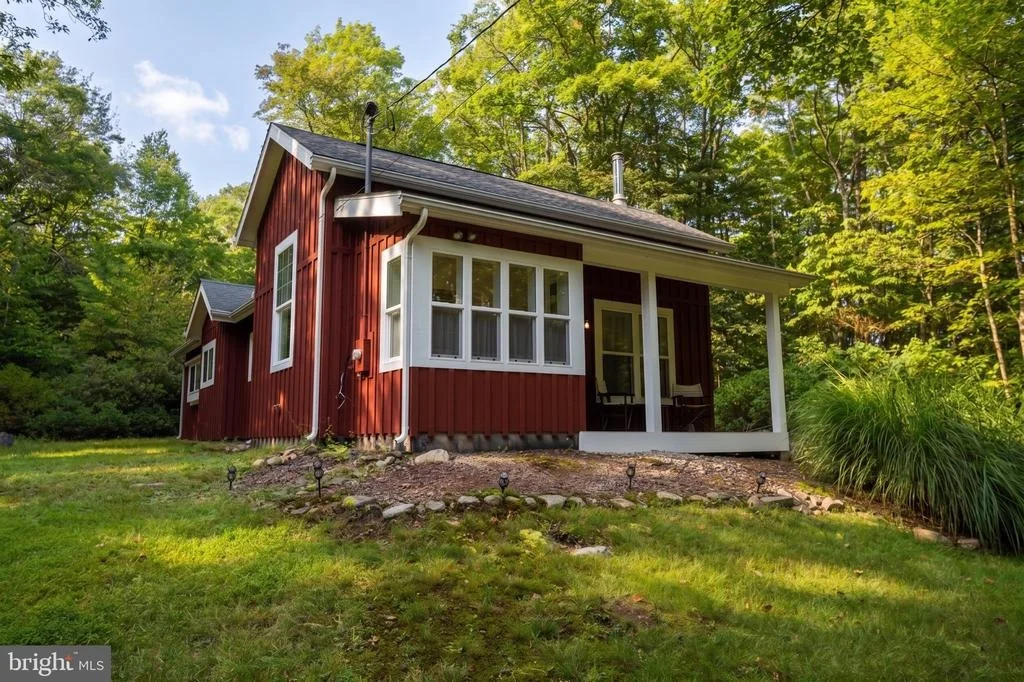 Photo of 252 RACOON DRIVE