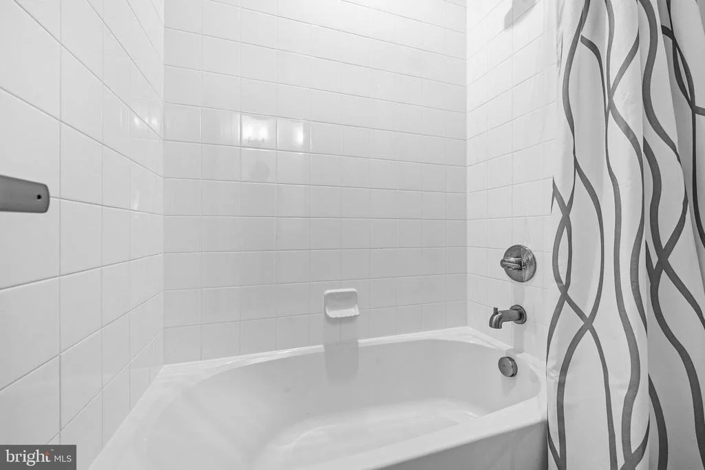 Photo of 15503 TWIN RIVER CIR