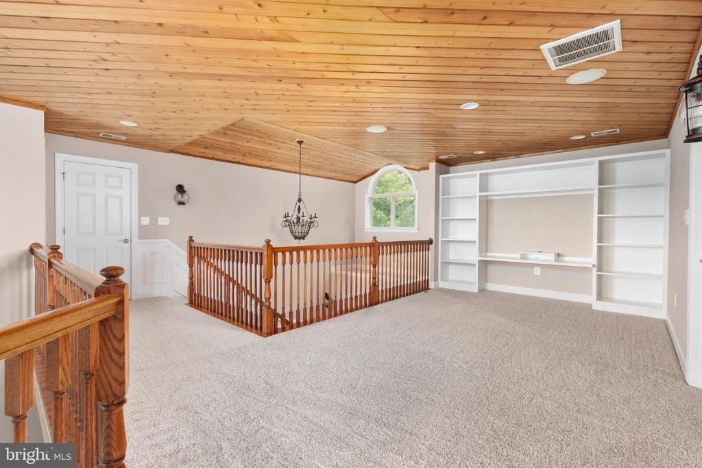 Photo of 111 WATERSIDE LANE