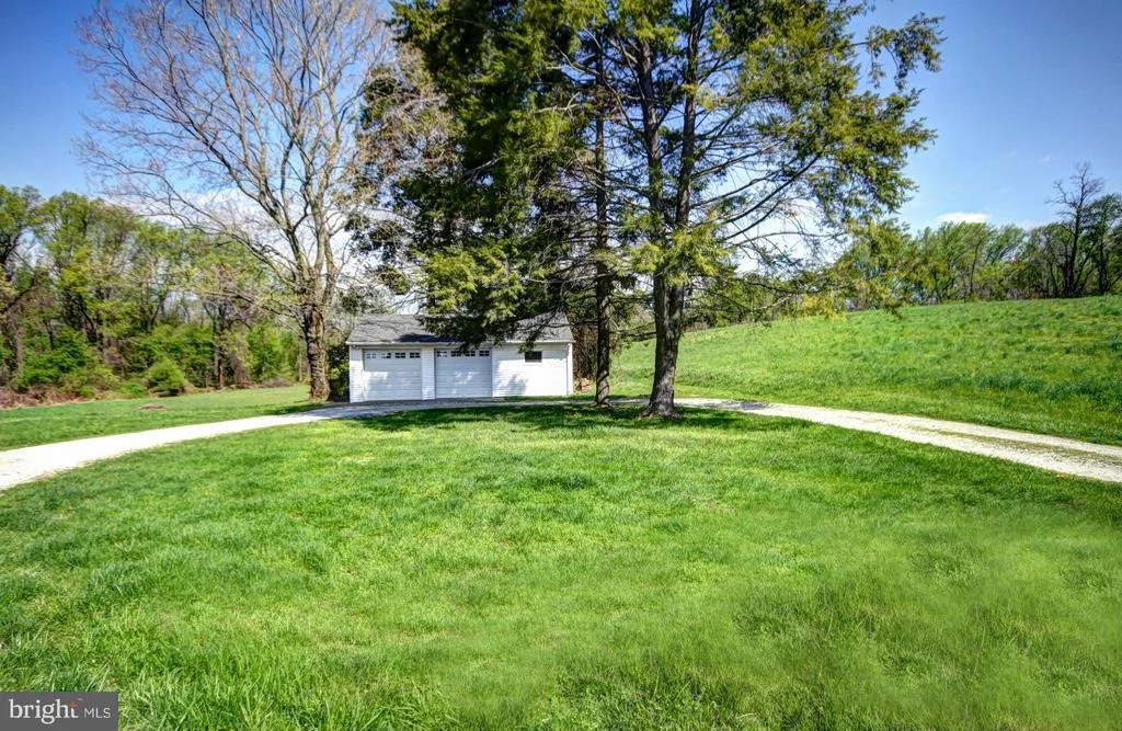 Photo of 2930 OFFUTT ROAD