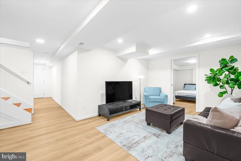 Photo of 4613 CHEVY CHASE BOULEVARD