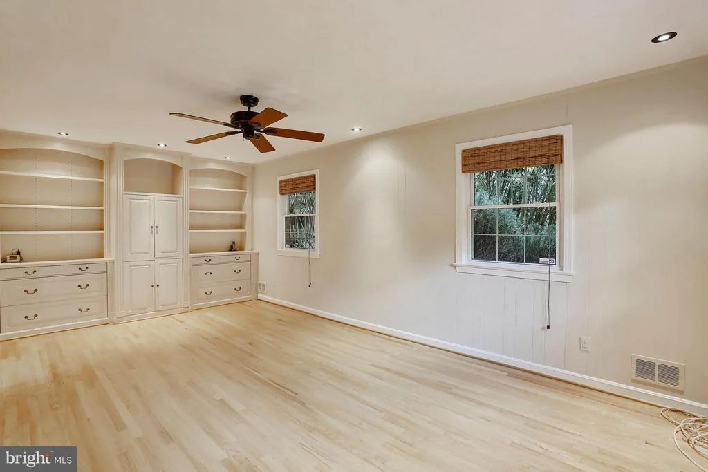 Photo of 2124 EDGEWATER PARKWAY