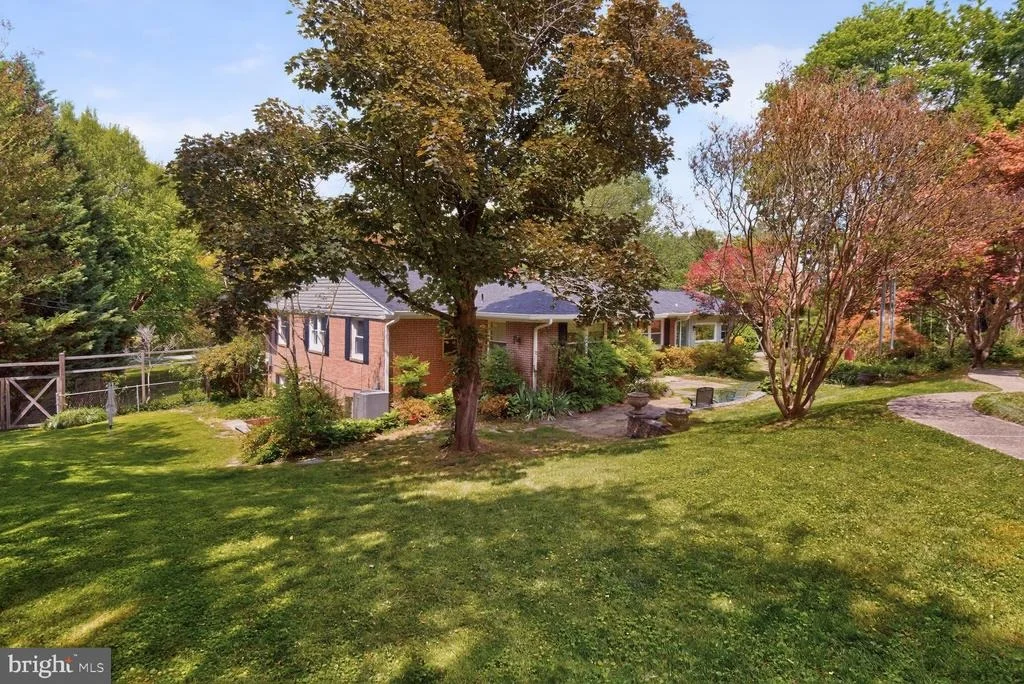 Photo of 13004 CHESTNUT OAK DRIVE