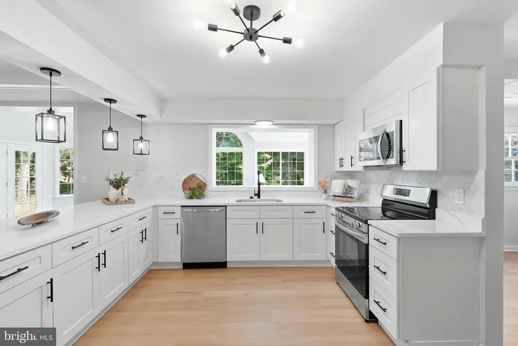 Photo of 28405 HONEYSUCKLE DRIVE