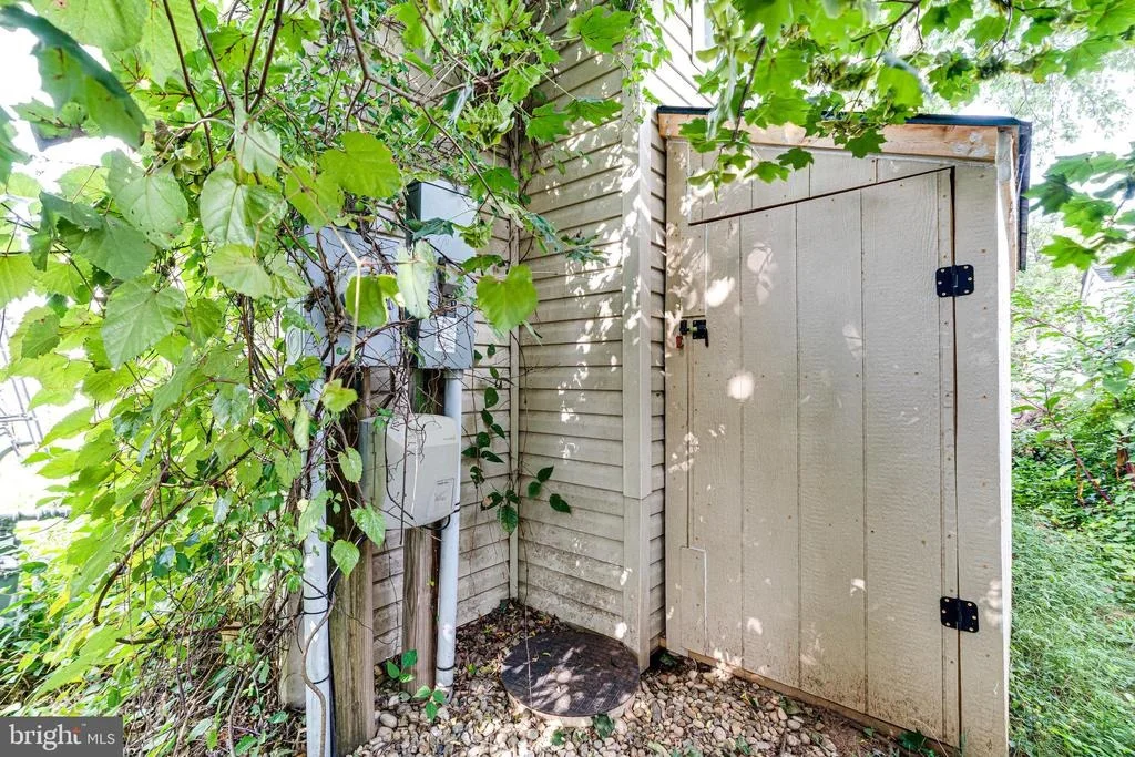 Photo of 4252 AIRLINE PARKWAY