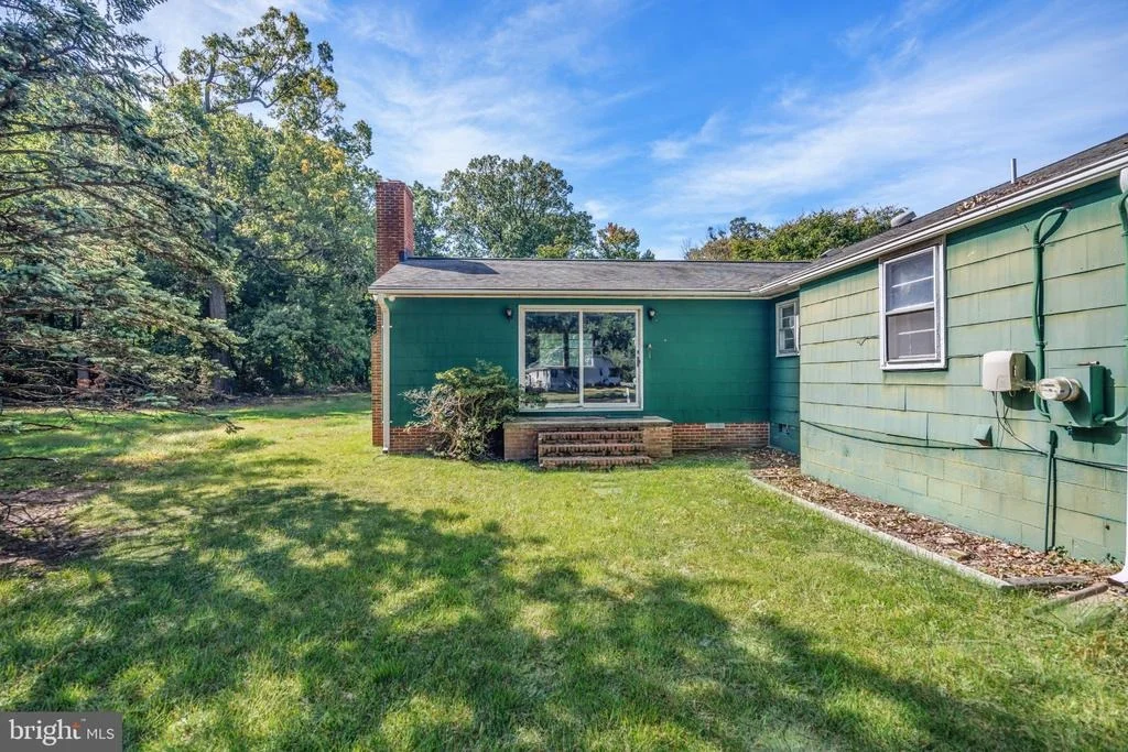 Photo of 4891 IDLEWILDE ROAD