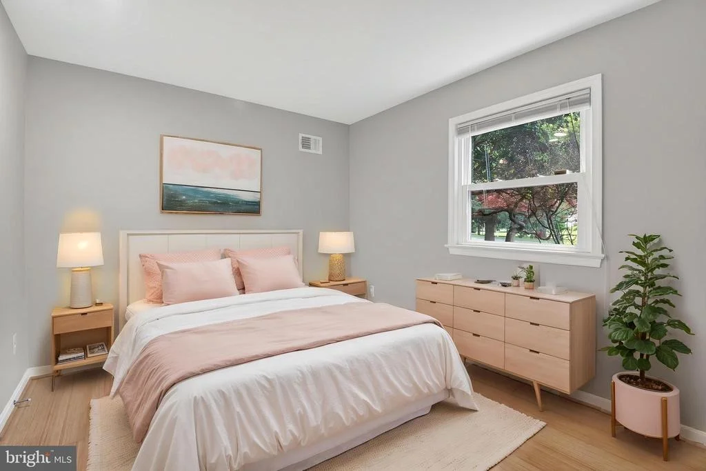 Photo of 13601 VALLEY DRIVE