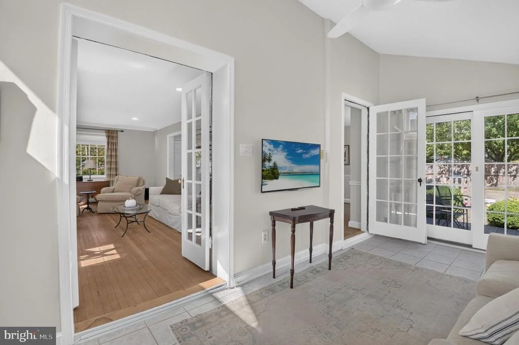 Photo of 104 WILLIAMSBURG DRIVE