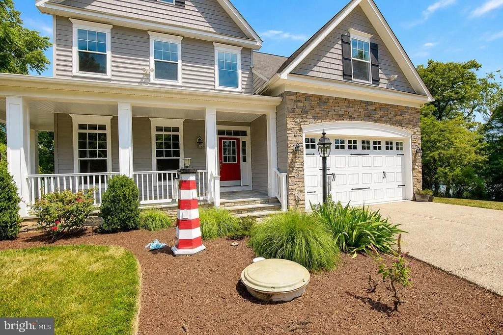 Photo of 3956 HONEYSUCKLE DRIVE