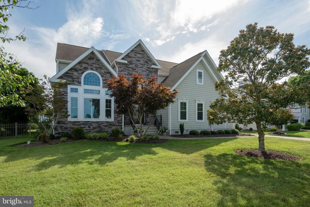 Photo of 123 WEST SIDE DRIVE