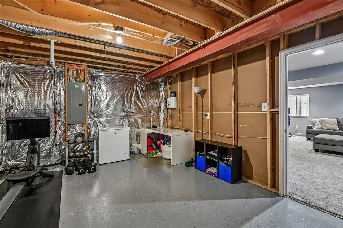 Photo of 8124 MEADOWGATE CIRCLE