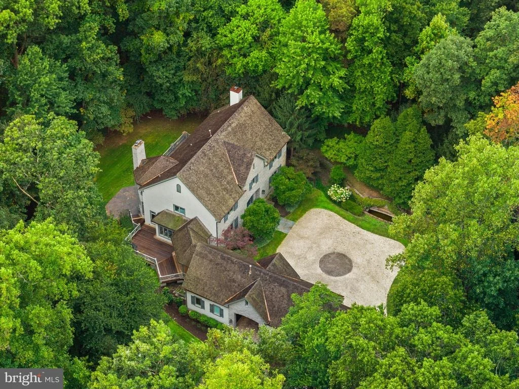 Photo of 3137 BLENDON ROAD