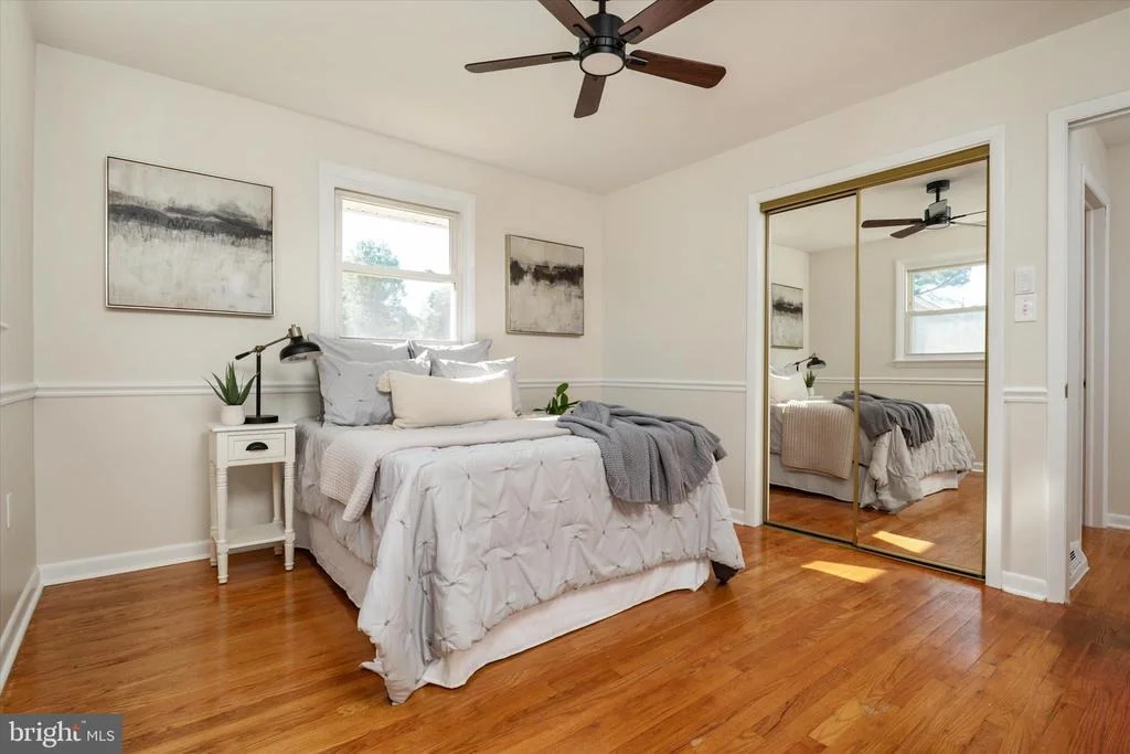 Photo of 596 FOREST VIEW ROAD