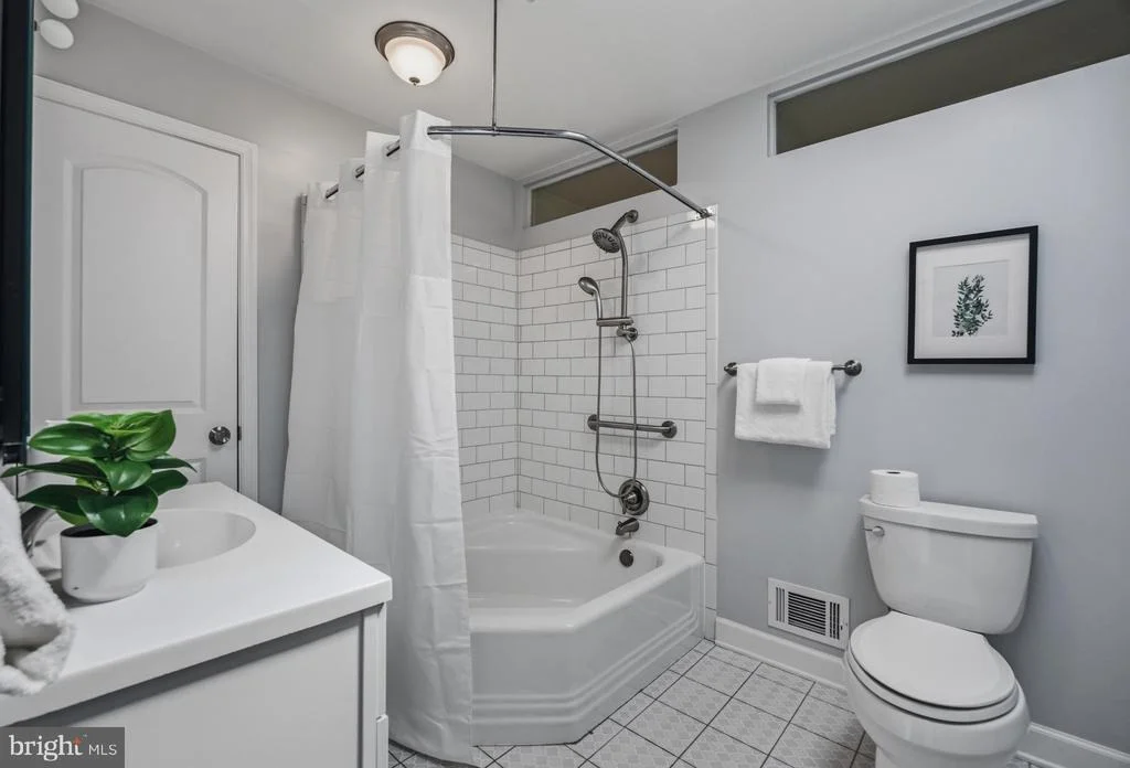 Photo of 796 EVERGREEN ROAD
