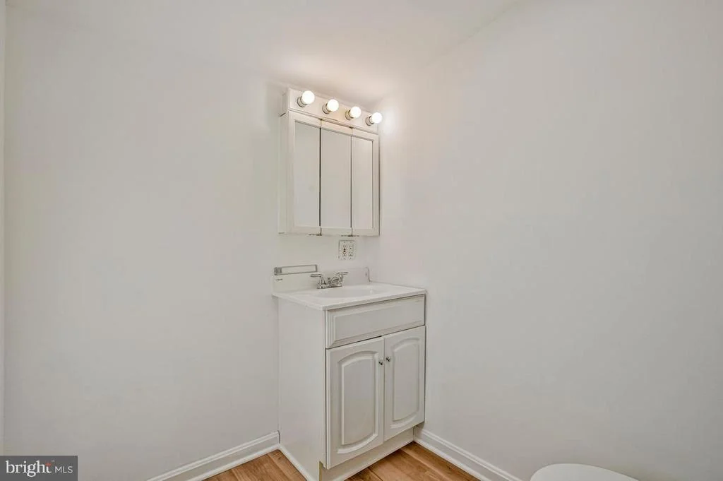 Photo of 7801 WATERVIEW