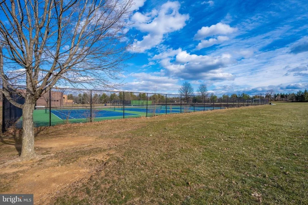 Photo of 12207 EMERALD WAY