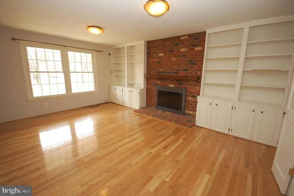 Photo of 10336 BURNSIDE DRIVE