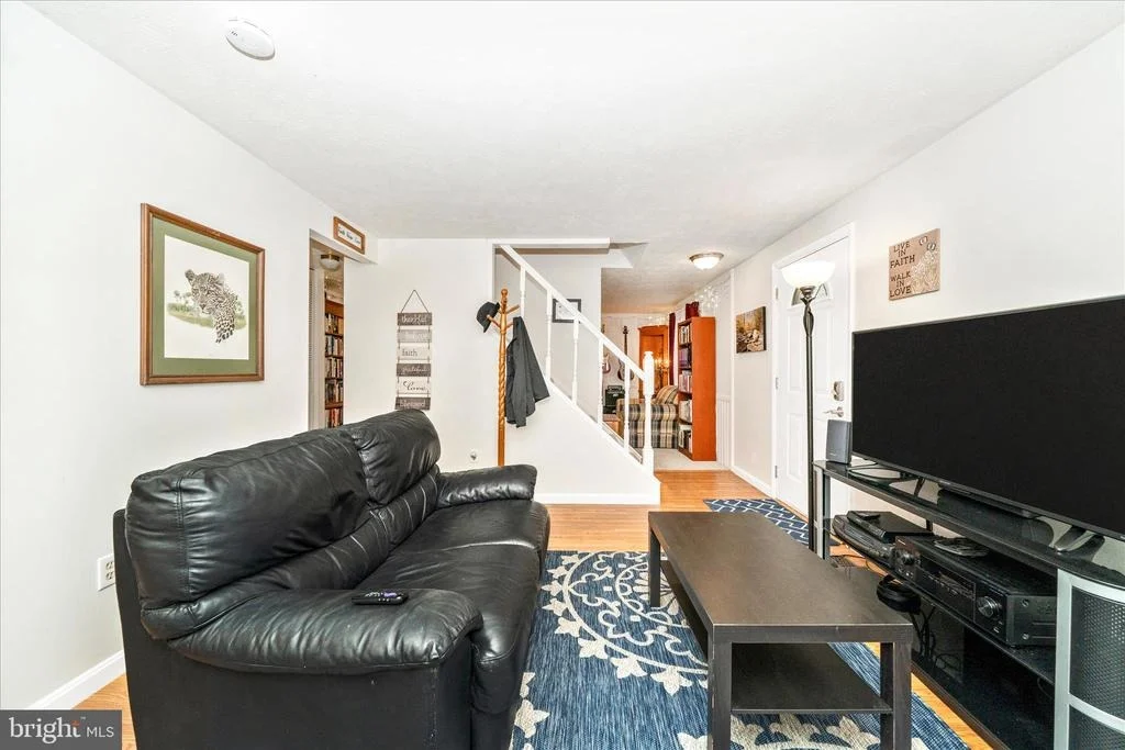 Photo of 212 WINTERGREEN LANE