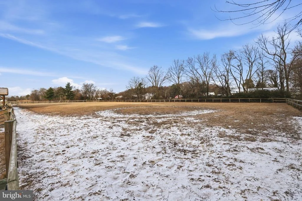 Photo of 20915 DOVER BRIDGE ROAD