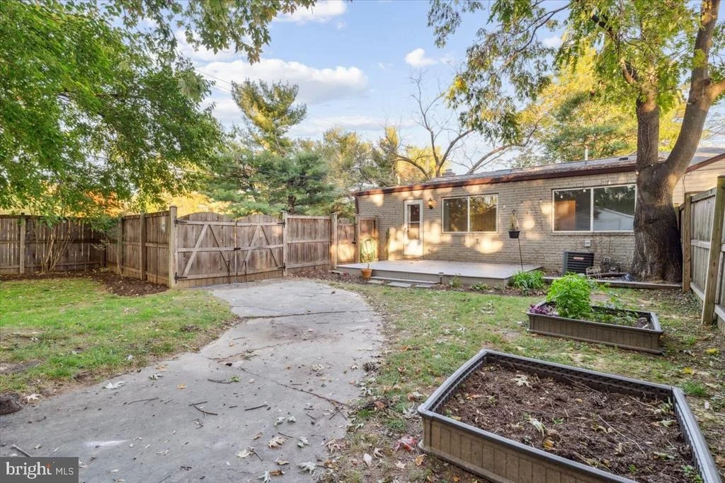 Photo of 819 TRAIL AVENUE