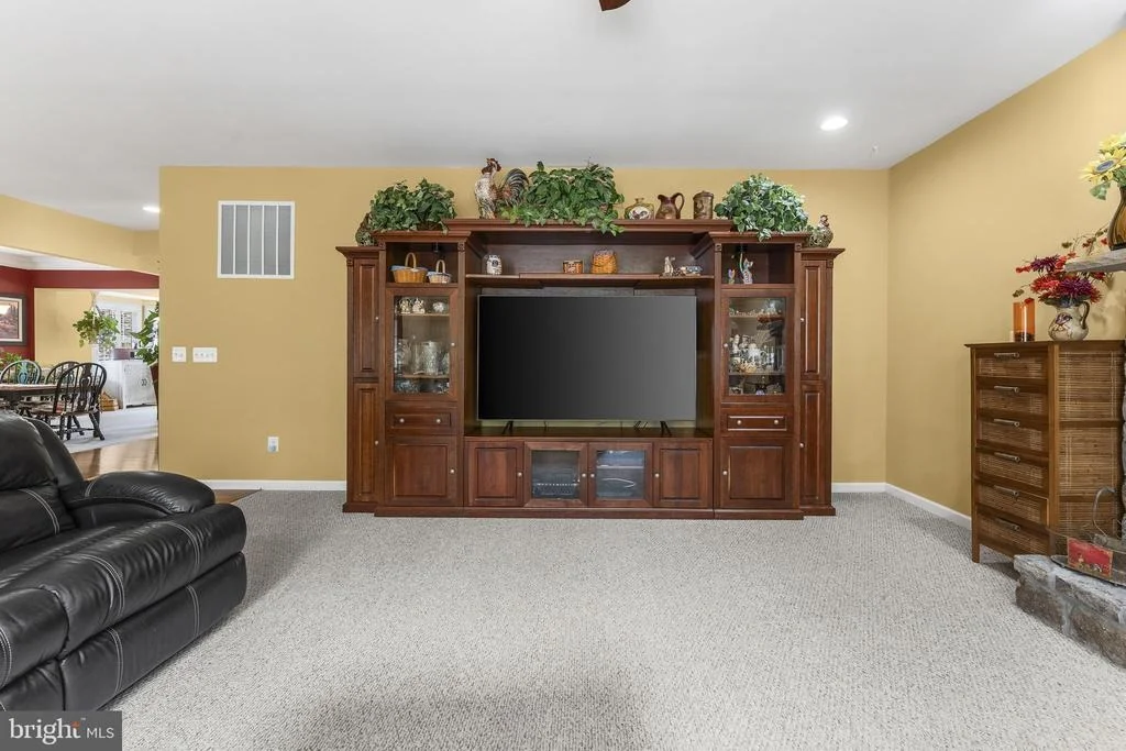 Photo of 5777 WATERLOO BRIDGE CIRCLE
