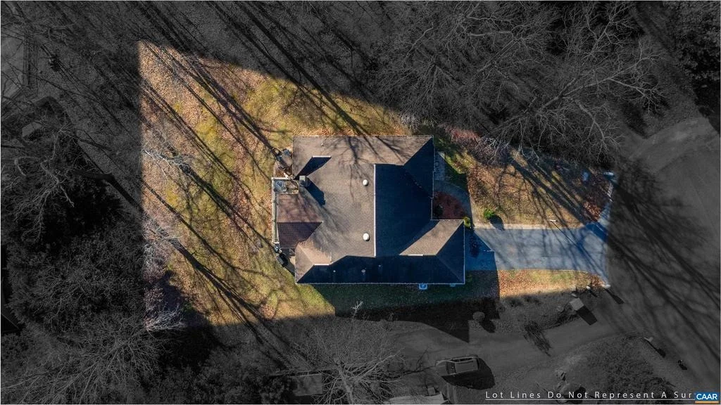 Photo of 465 HIDDEN RIDGE RD