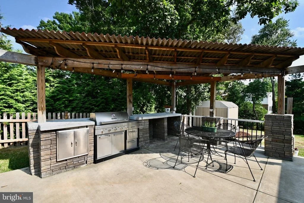 Photo of 1801 ROLLINS DRIVE