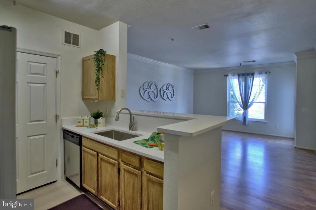 Photo of Unit 7215 at 1570 SPRING GATE DRIVE