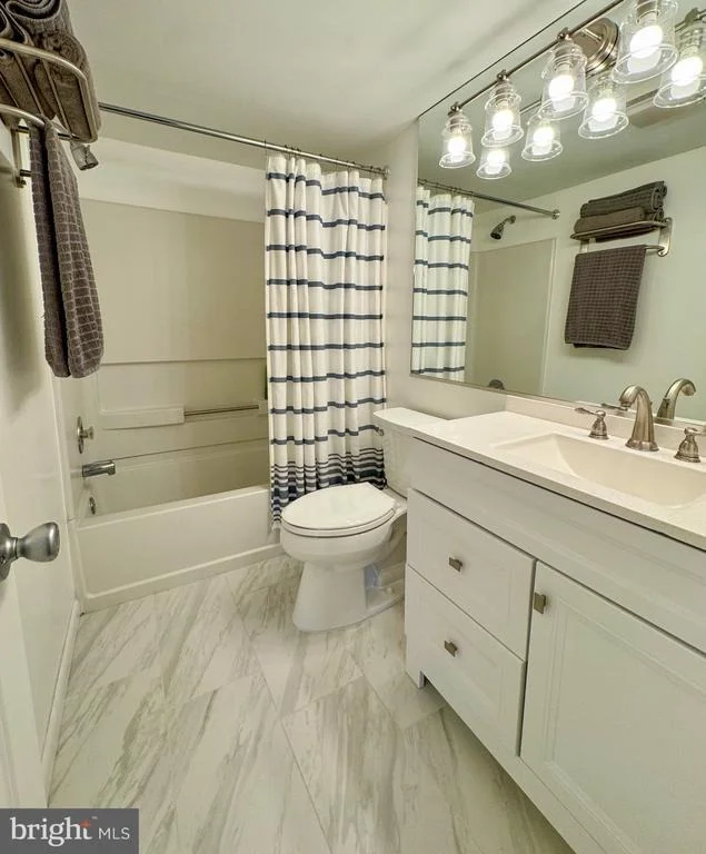 Photo of Unit 2 at 260 SEA EAGLE DRIVE