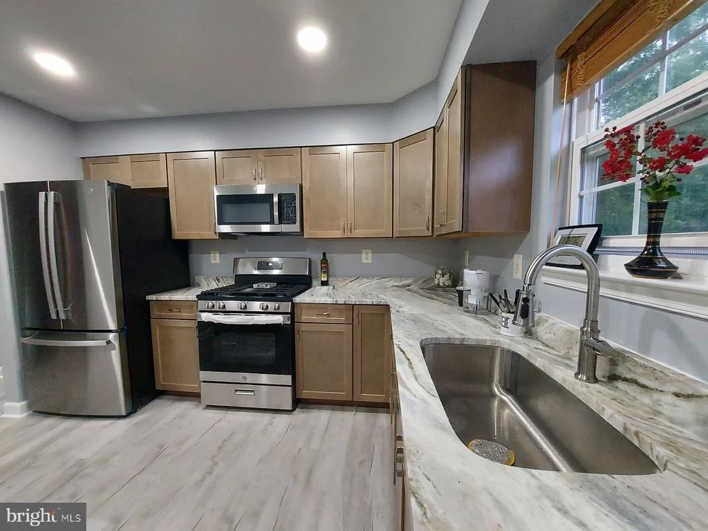 Photo of 8904 BALLARD LANE