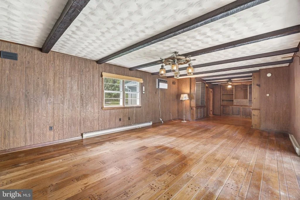 Photo of 4891 IDLEWILDE ROAD