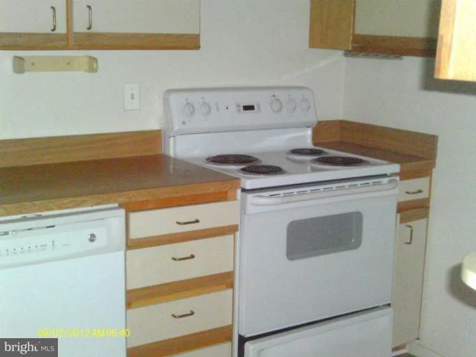 Photo of Unit 2305 at 15107 INTERLACHEN DRIVE