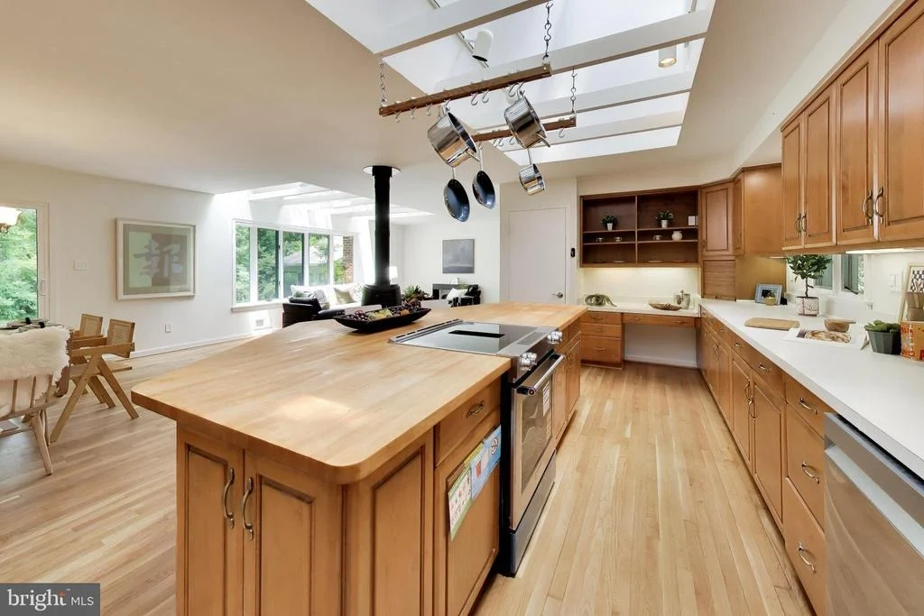 Photo of 4 ORCHARD WAY N
