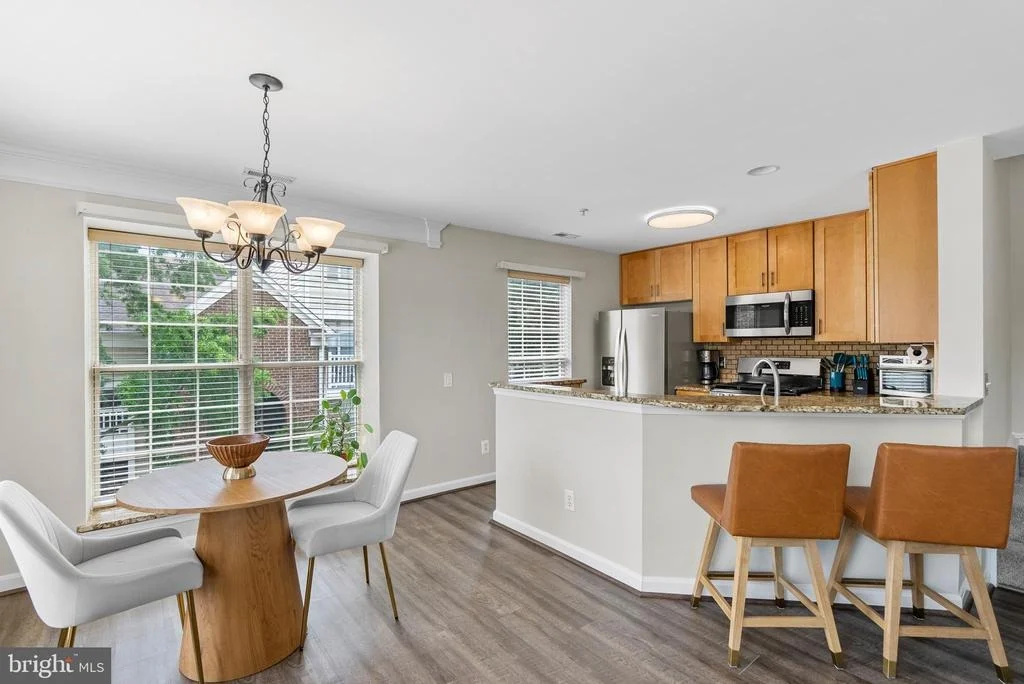 Photo of Unit 300 at 21833 BALDWIN SQUARE