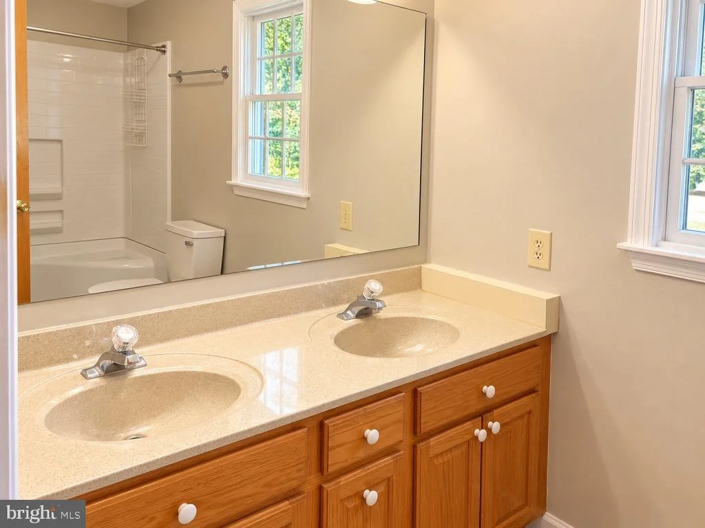 Photo of 23719 HENRY ROAD