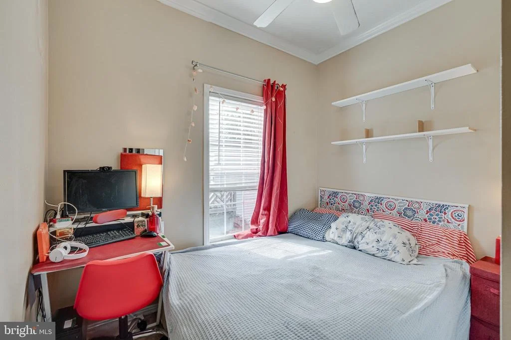 Photo of 4252 AIRLINE PARKWAY
