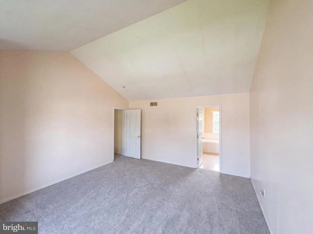 Photo of 32 LEENA LANE