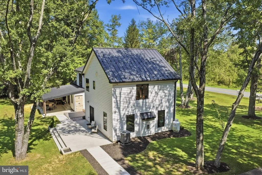 Photo of 10814 POWELL ROAD