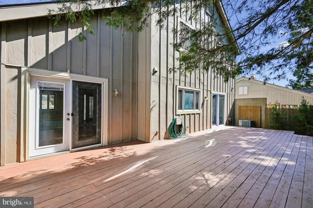 Photo of 5106 THUNDER HILL ROAD