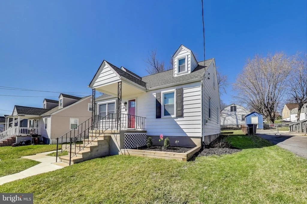 Photo of 1225 LANDOVER ROAD
