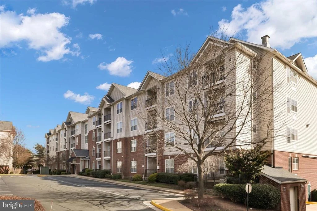 Photo of Unit 2204 at 1600 SPRING GATE DRIVE