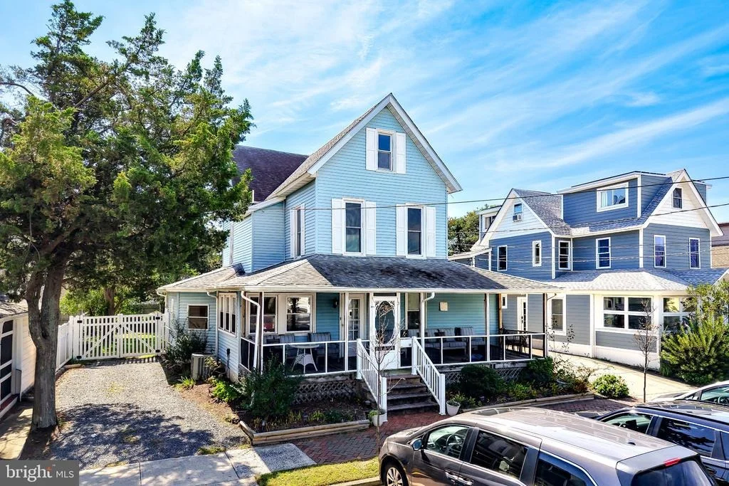 Photo of 18 DELAWARE AVENUE