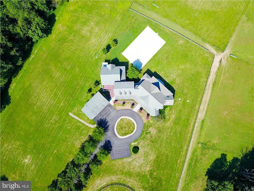 Photo of 26310 JOHNSON DRIVE