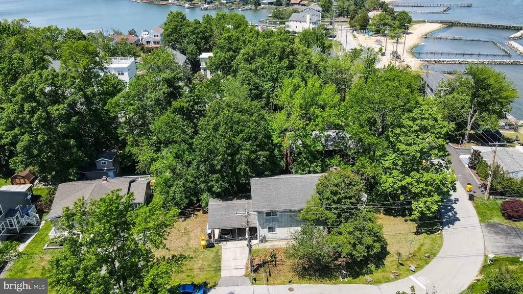 Photo of 3328 SHORE DRIVE