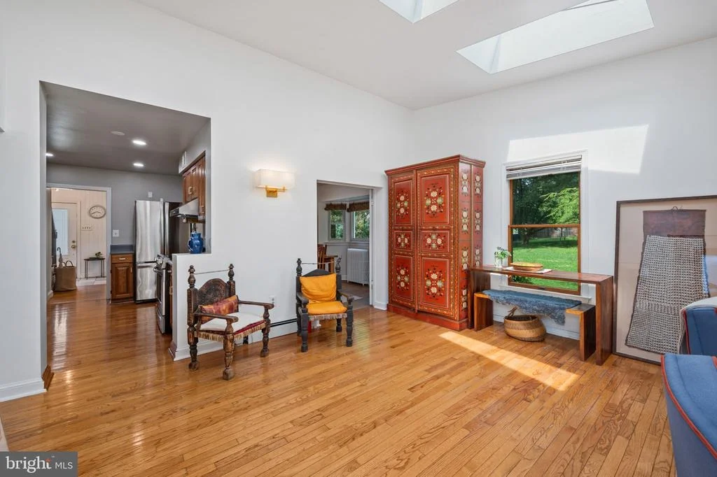 Photo of 213 PIPING ROCK DRIVE
