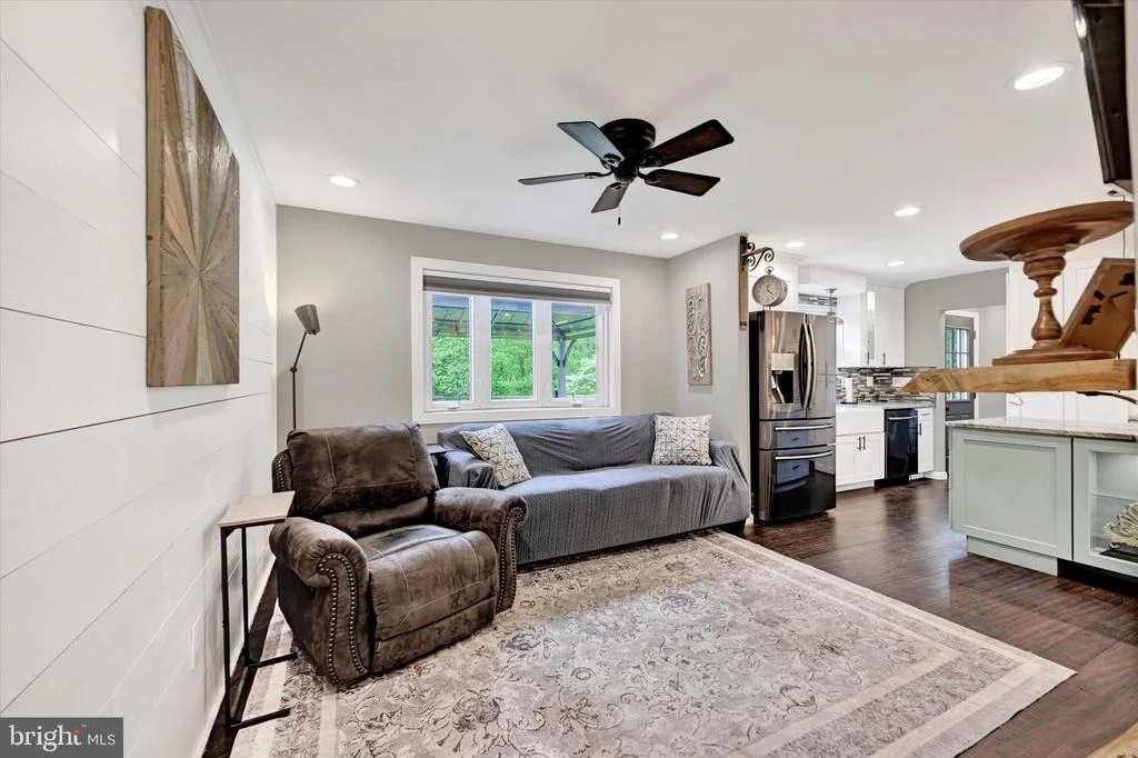 Photo of 4296 WOLF HILL DRIVE