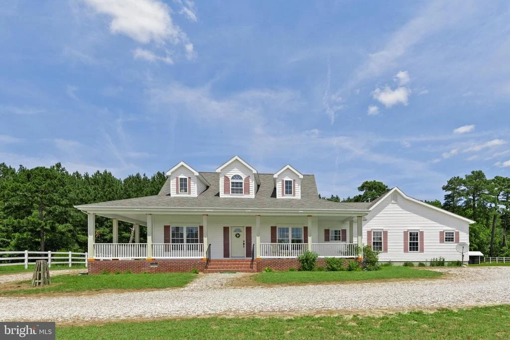 Photo of 16765 LINE ROAD