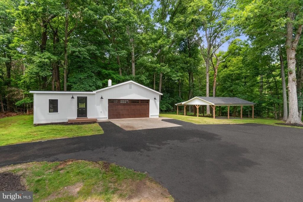 Photo of 12365 HENDERSON ROAD