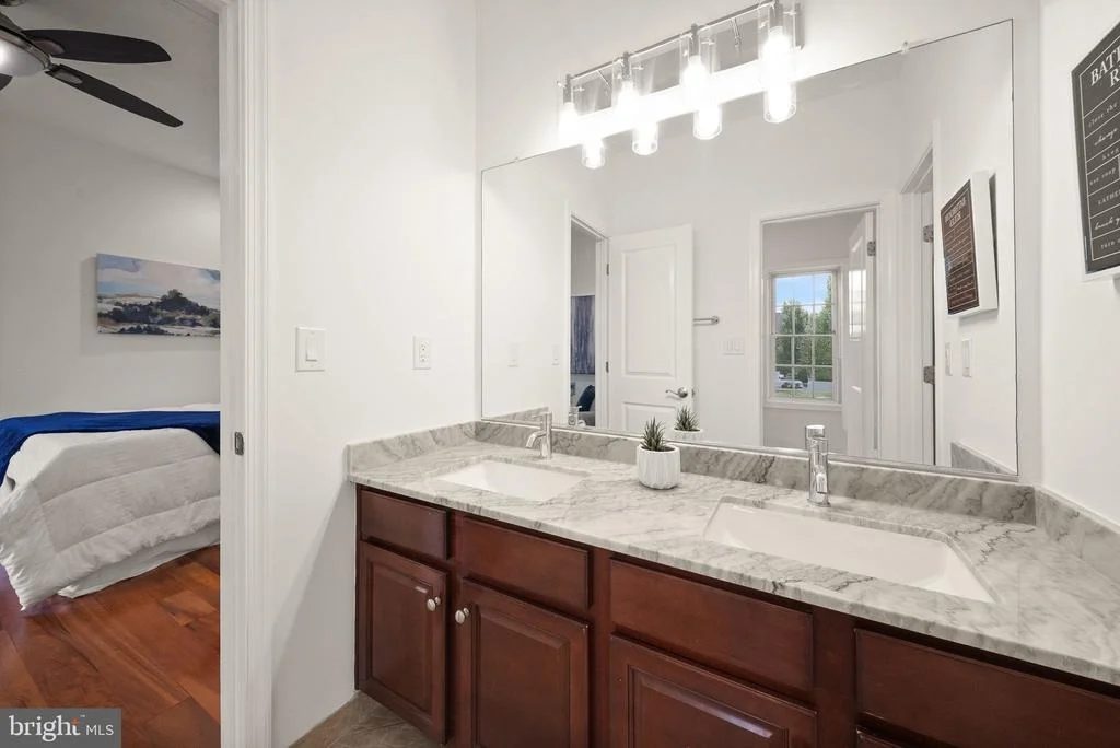 Photo of 23246 MINERVA DRIVE
