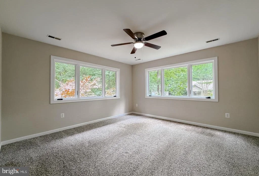Photo of 8425 MAUSEN LANE